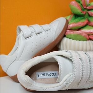 Steve Madden White and Tan Sneakers